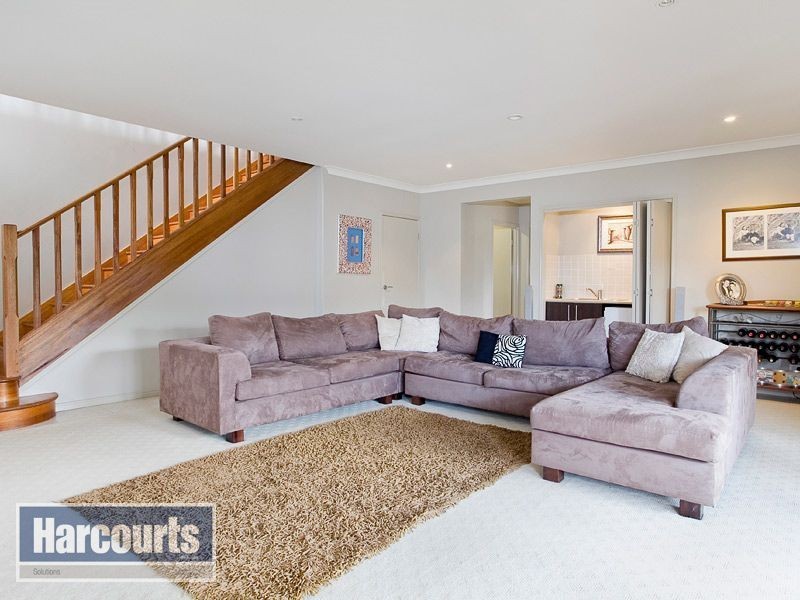 13 Pickering Place, Upper Kedron QLD 4055