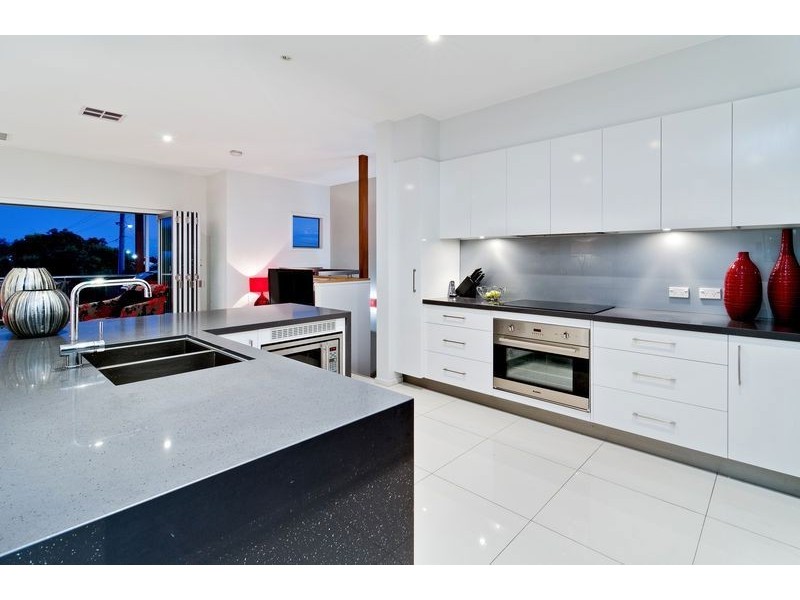48 Tenth Avenue, Windsor QLD 4030