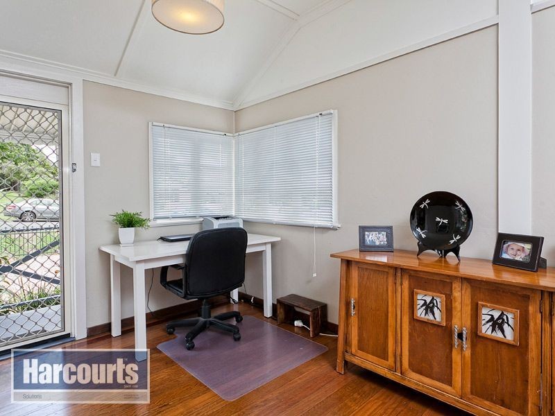 10 Rolleston Street, Keperra QLD 4054