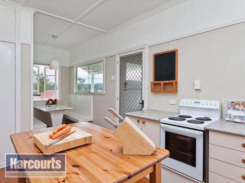10 Rolleston Street, Keperra QLD 4054