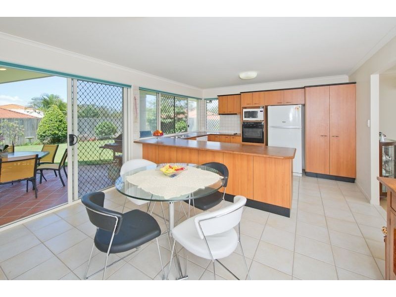 68 Minnelli Place, Mcdowall QLD 4053