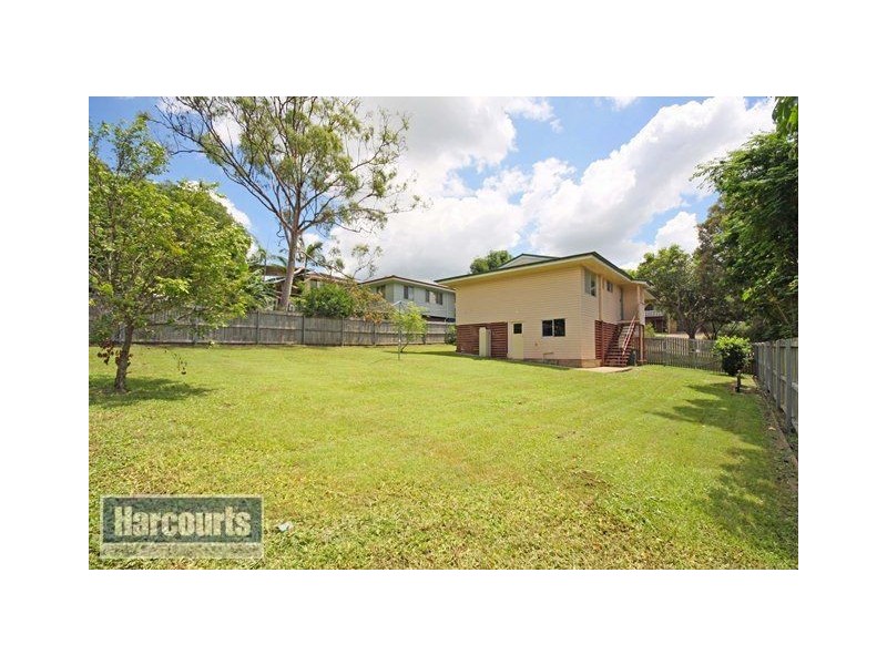 12 Ballylin Street, Ferny Grove QLD 4055