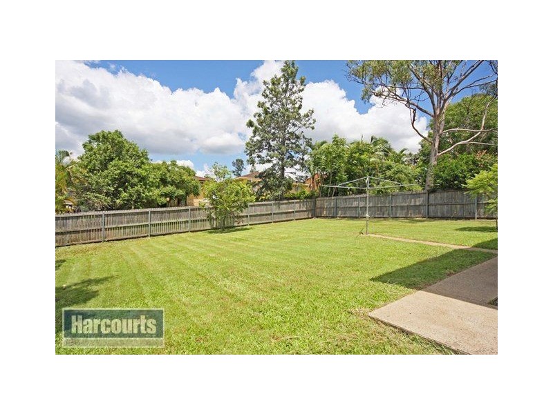 12 Ballylin Street, Ferny Grove QLD 4055