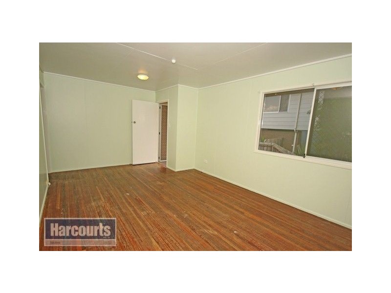 12 Ballylin Street, Ferny Grove QLD 4055