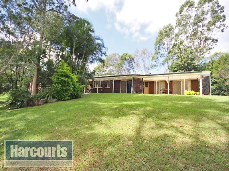 27 Barker Street, Cashmere QLD 4500