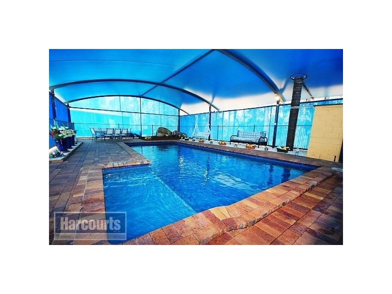 27 Barker Street, Cashmere QLD 4500