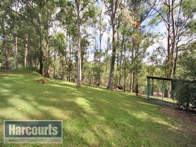 27 Barker Street, Cashmere QLD 4500