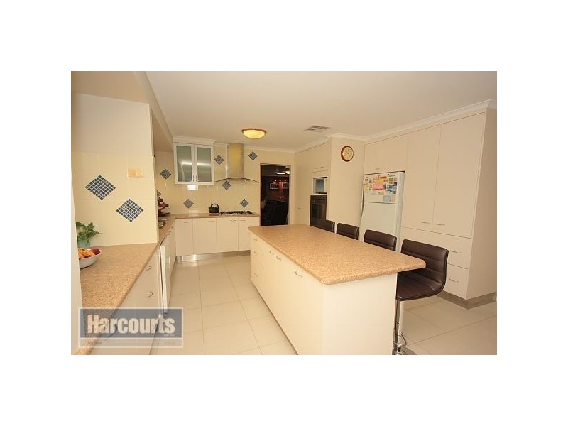 27 Barker Street, Cashmere QLD 4500