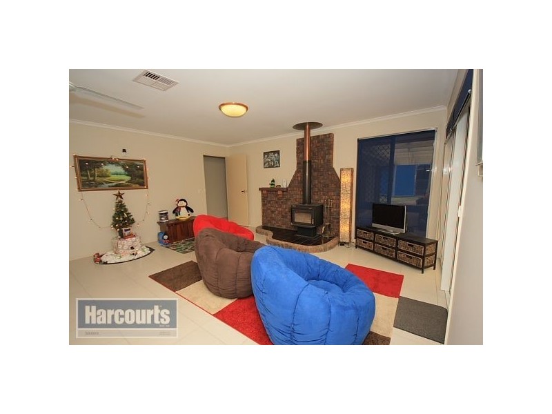 27 Barker Street, Cashmere QLD 4500