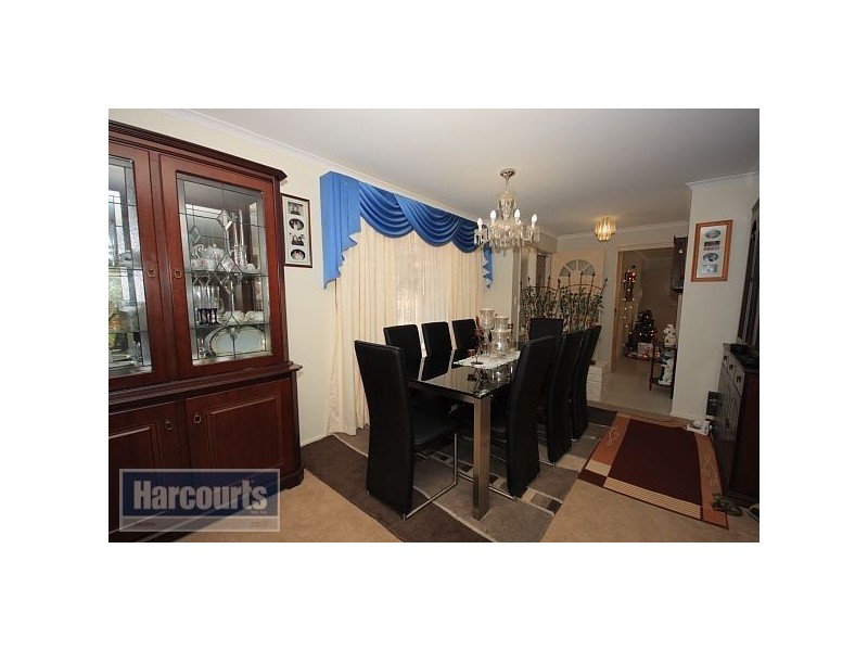 27 Barker Street, Cashmere QLD 4500