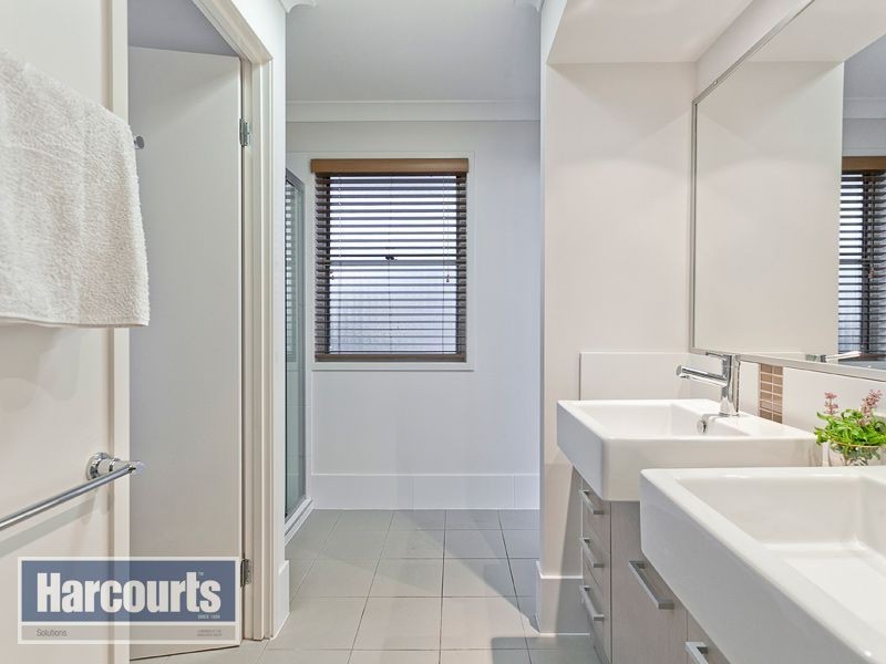 34 Fiat Avenue, Mitchelton QLD 4053