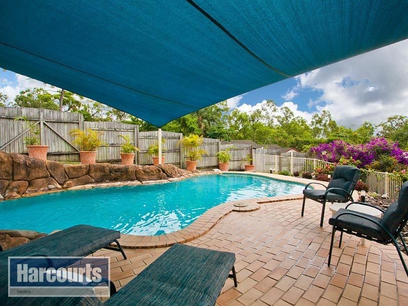 9 Dena Street, Ferny Hills QLD 4055