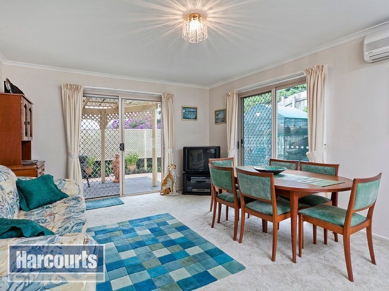 9 Dena Street, Ferny Hills QLD 4055