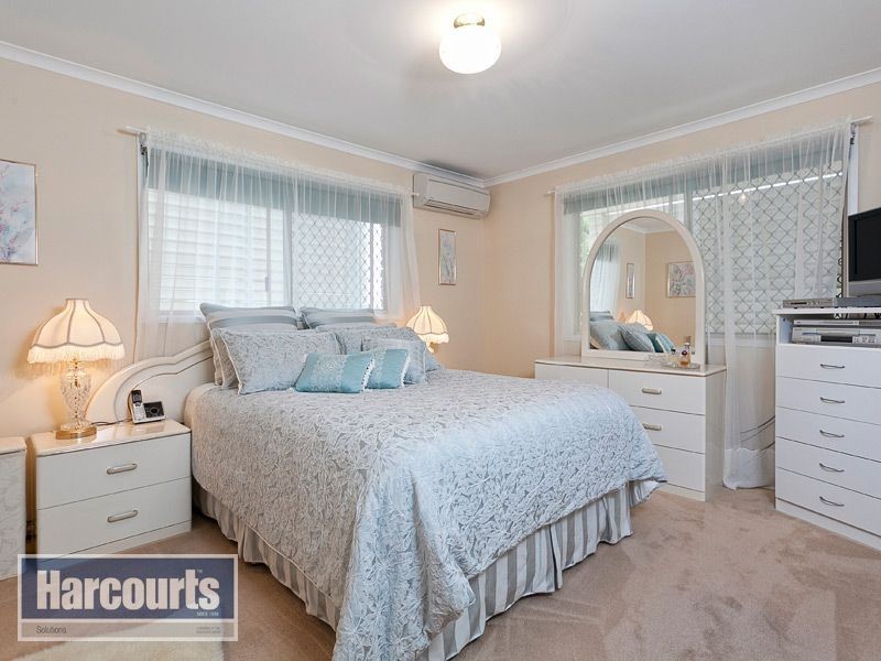 9 Dena Street, Ferny Hills QLD 4055