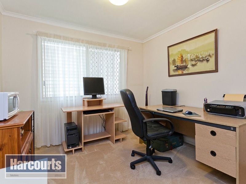 9 Dena Street, Ferny Hills QLD 4055