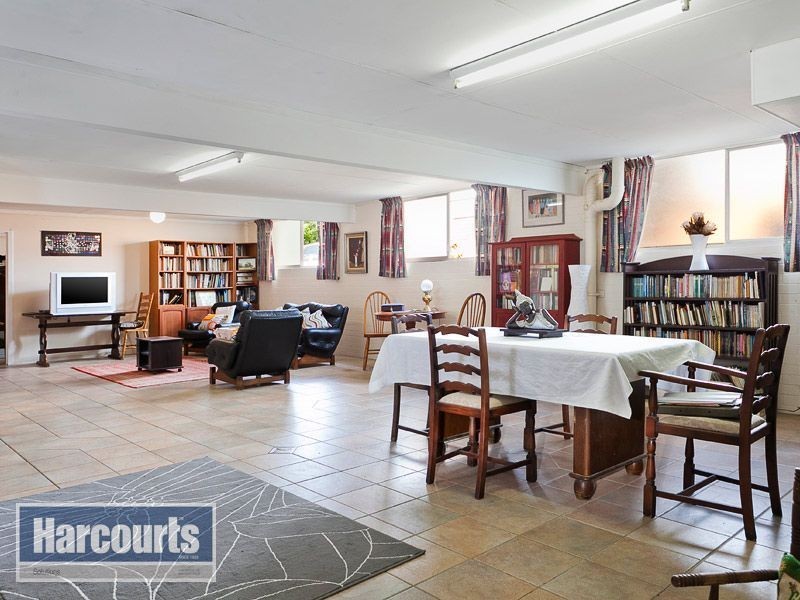 9 Glenmore Street, The Gap QLD 4061