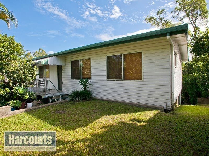 148 Plucks Road, Arana Hills QLD 4054