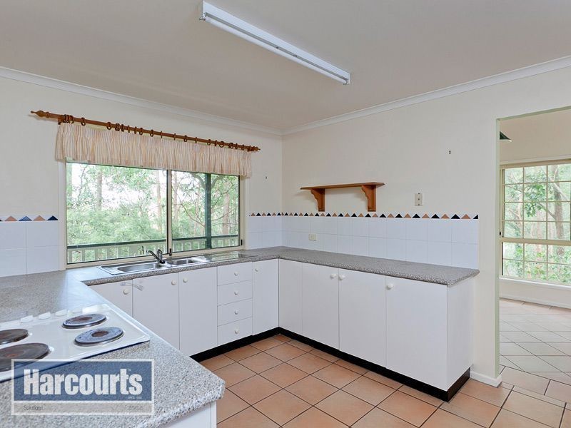 41 Barber Road, Ferny Hills QLD 4055