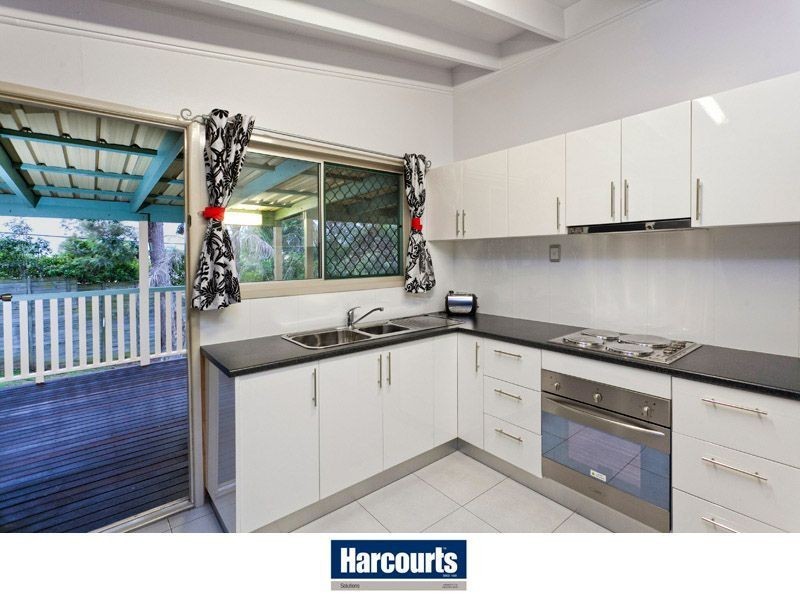 24 Doonside Parade, Brendale QLD 4500