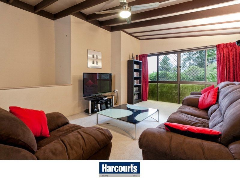 24 Doonside Parade, Brendale QLD 4500