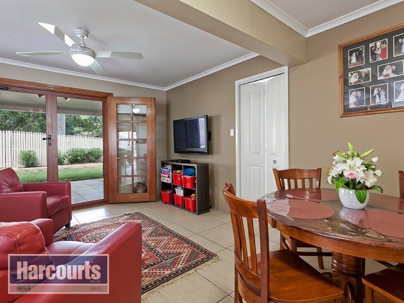 30 Bel-Air Court, Ferny Hills QLD 4055