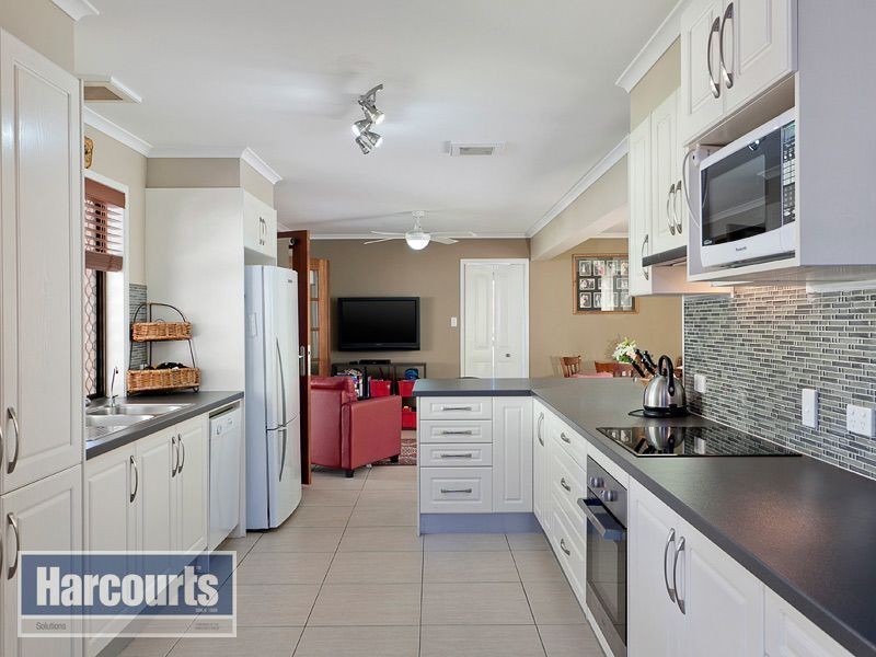 30 Bel-Air Court, Ferny Hills QLD 4055