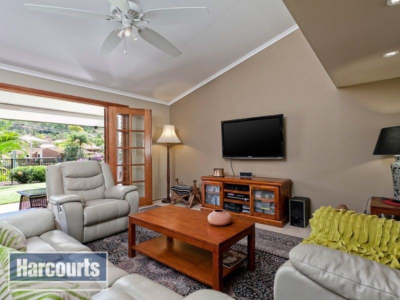 30 Bel-Air Court, Ferny Hills QLD 4055