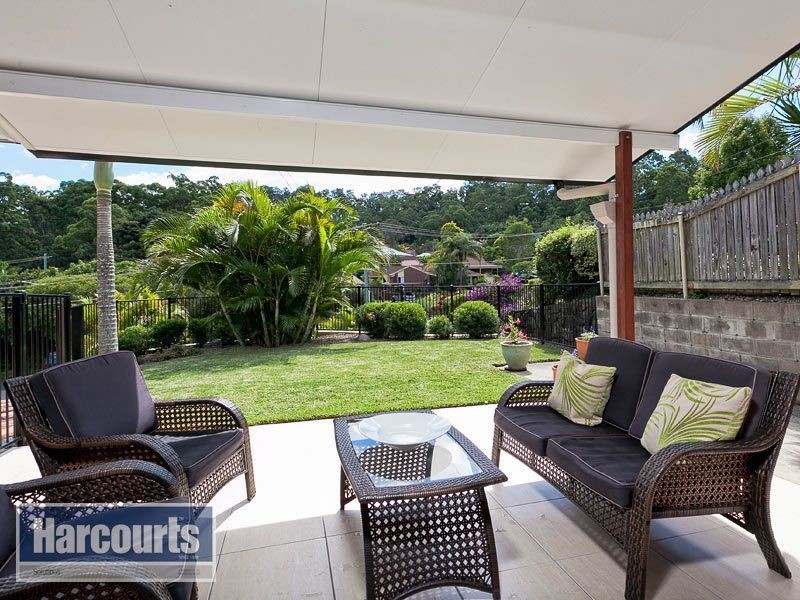 30 Bel-Air Court, Ferny Hills QLD 4055
