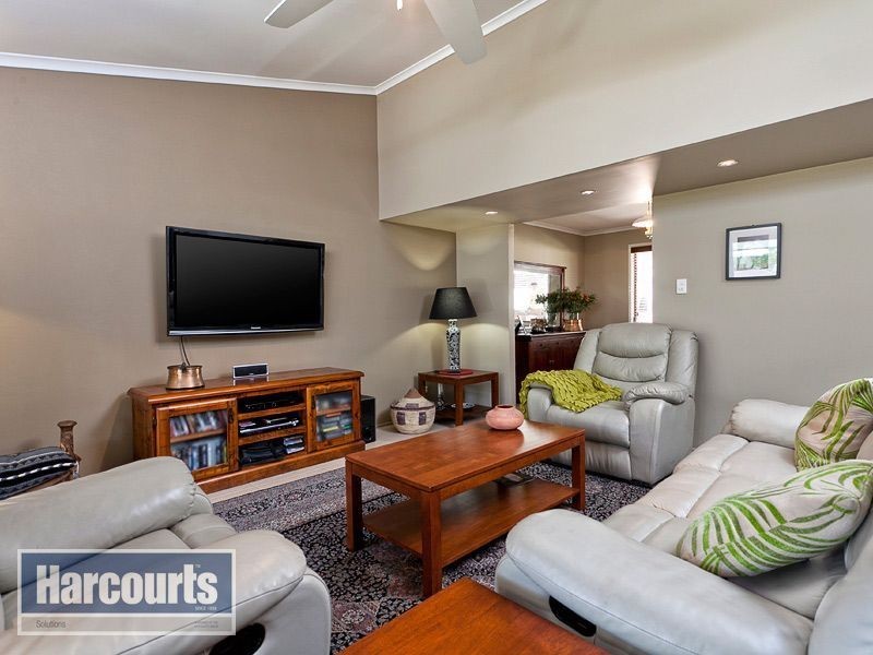 30 Bel-Air Court, Ferny Hills QLD 4055