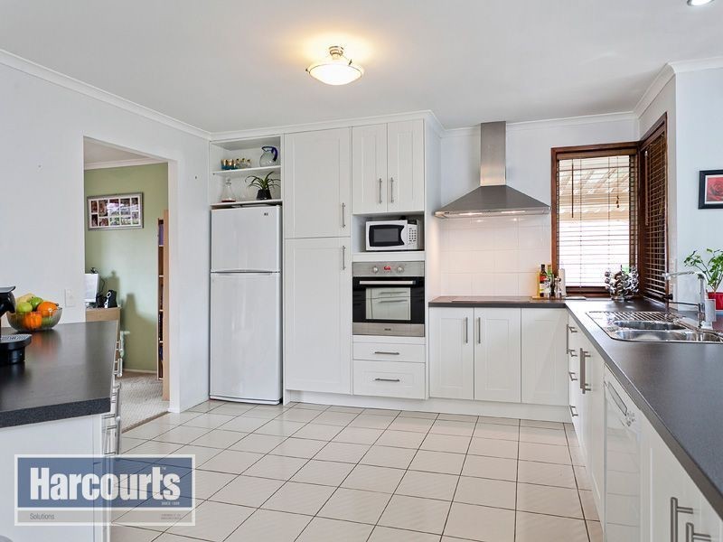 47 Rogers Parade W, Everton Park QLD 4053