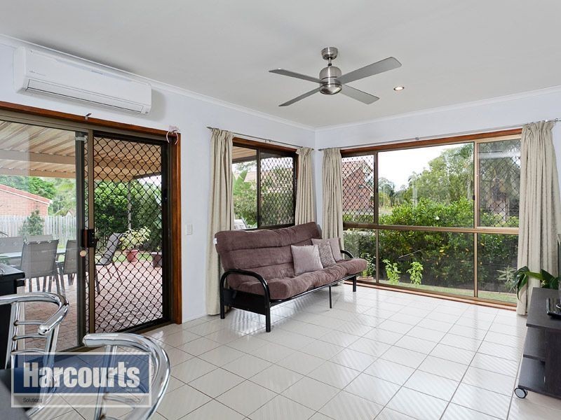 47 Rogers Parade W, Everton Park QLD 4053