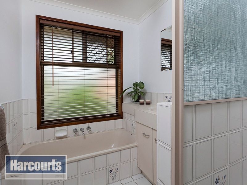 47 Rogers Parade W, Everton Park QLD 4053