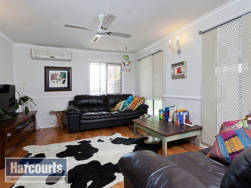 21 Leckmy Street, Ferny Grove QLD 4055