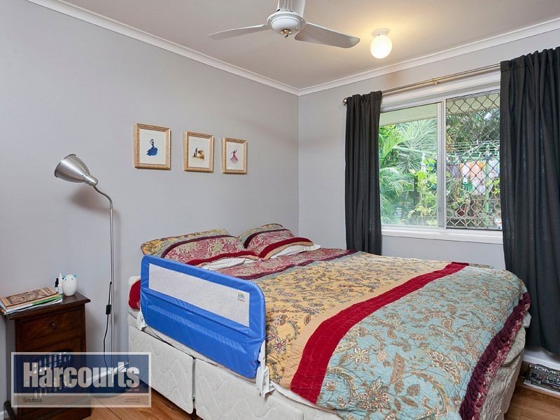 21 Leckmy Street, Ferny Grove QLD 4055