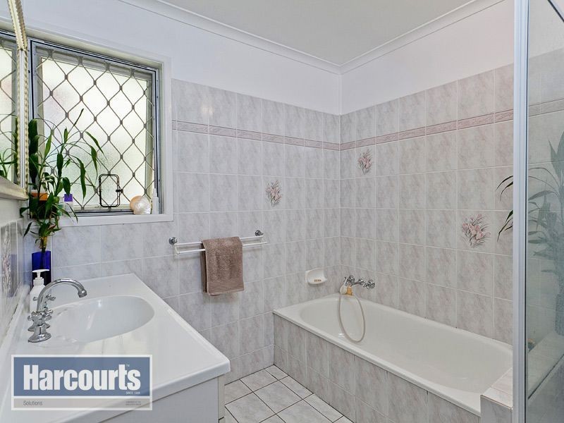 21 Leckmy Street, Ferny Grove QLD 4055