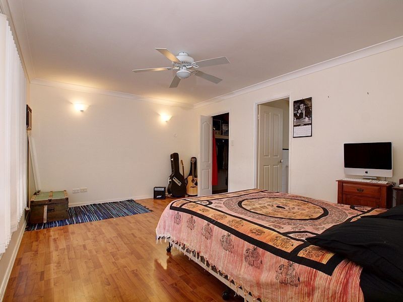 1 Dallas Court, Arana Hills QLD 4054