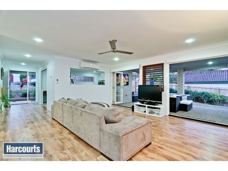8 Hegarty Street, Mitchelton QLD 4053