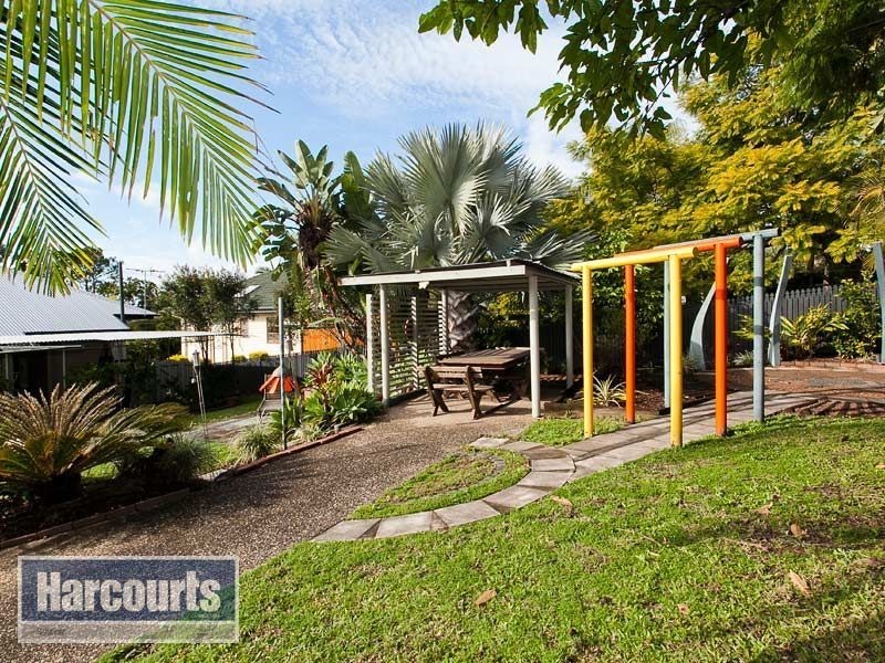 77 Doorey Street, Keperra QLD 4054