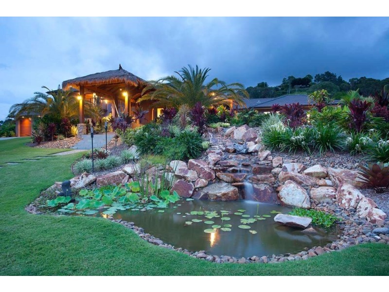 7 Oak River Road, Draper QLD 4520