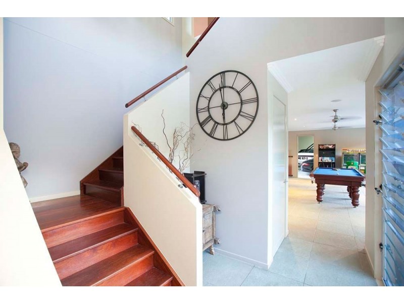 7 Oak River Road, Draper QLD 4520