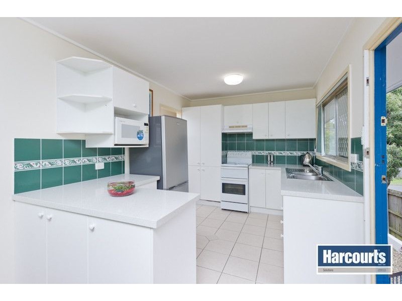 17 Kaloma Road, The Gap QLD 4061