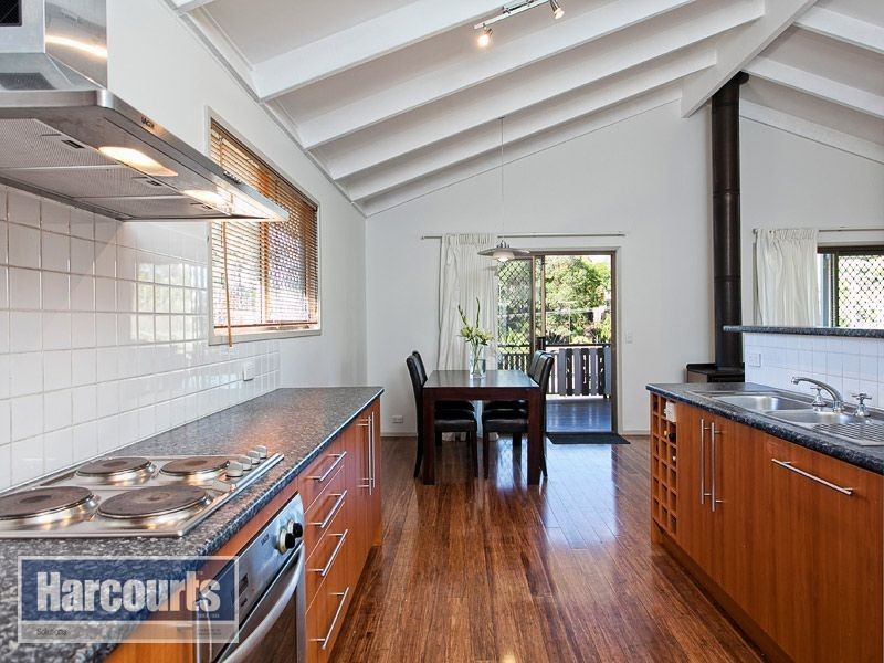 2 Tabulam Drive, Ferny Hills QLD 4055