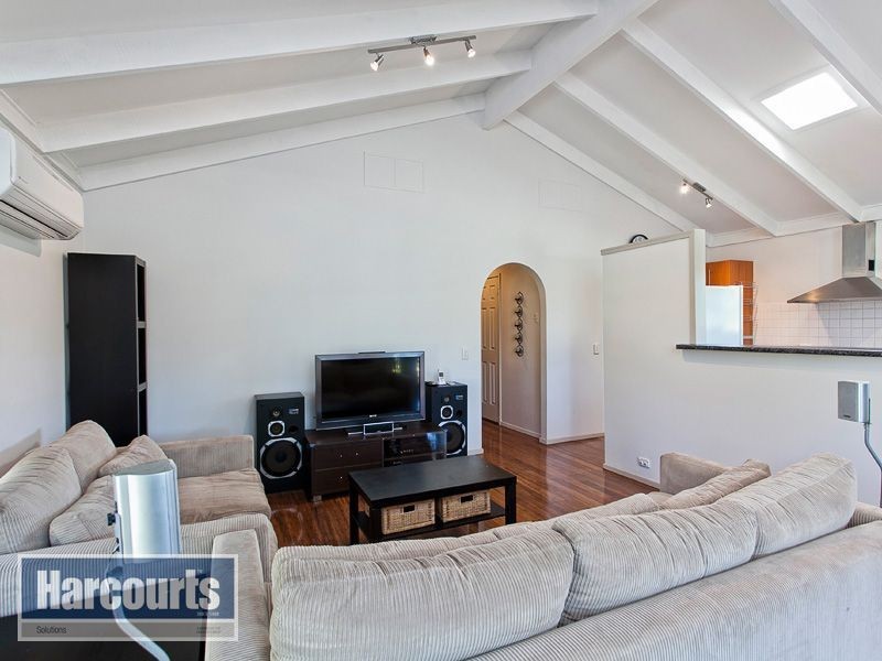 2 Tabulam Drive, Ferny Hills QLD 4055