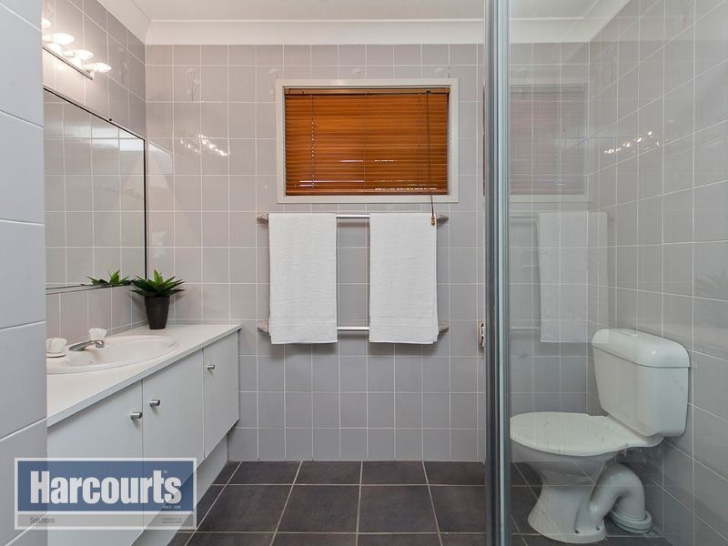 2 Tabulam Drive, Ferny Hills QLD 4055