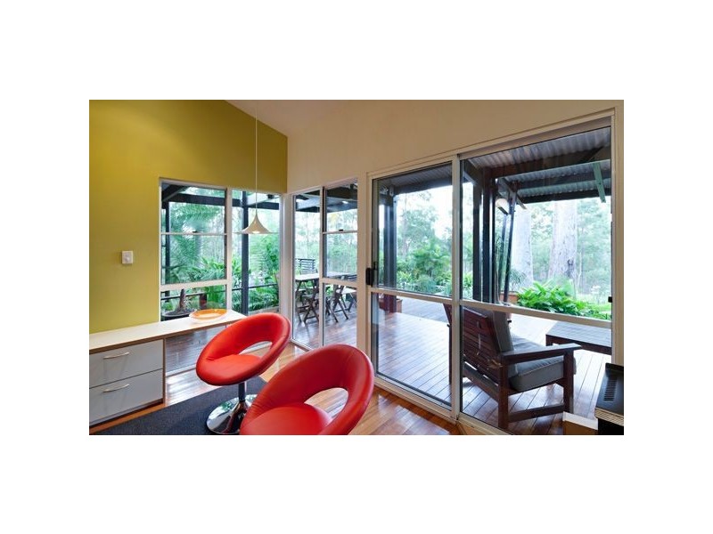 206 Clear Mountain Road, Clear Mountain QLD 4500