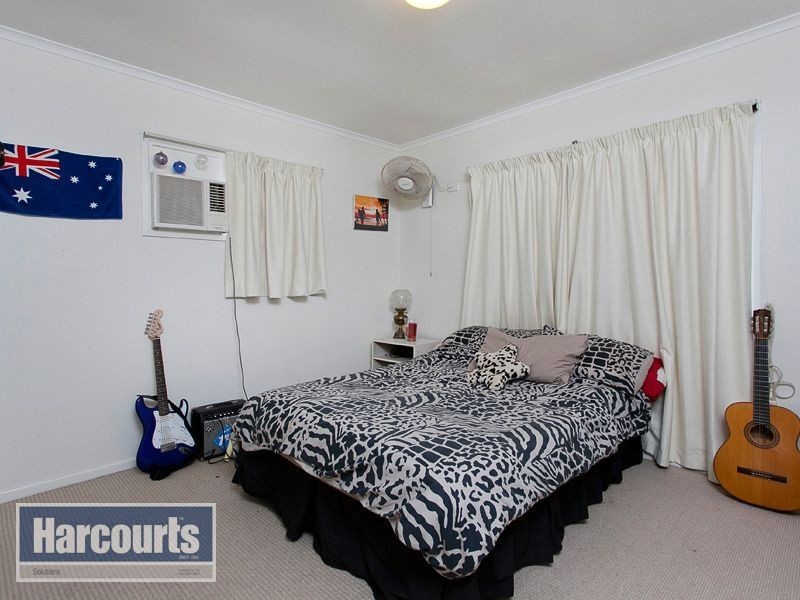 19 Dorkay Street, Stafford Heights QLD 4053