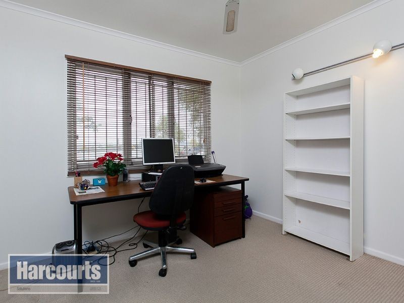 19 Dorkay Street, Stafford Heights QLD 4053