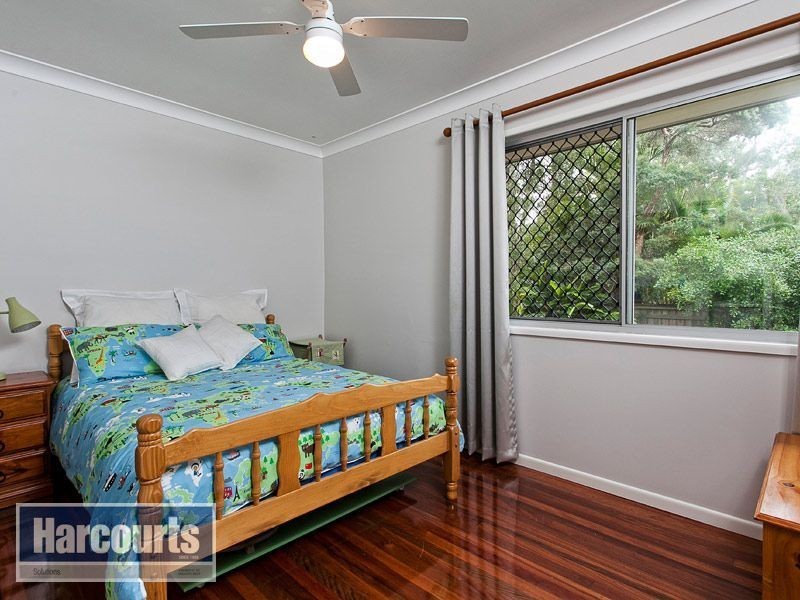 9 Barber Road, Ferny Hills QLD 4055