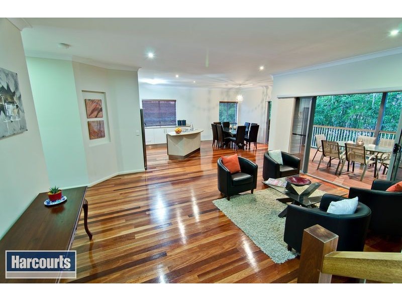 17 Evergreen Street, Mitchelton QLD 4053