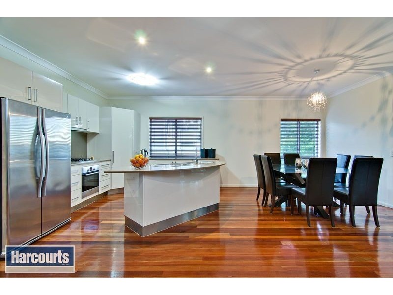 17 Evergreen Street, Mitchelton QLD 4053